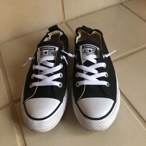 Converse black size 8 slip on in new condition💞